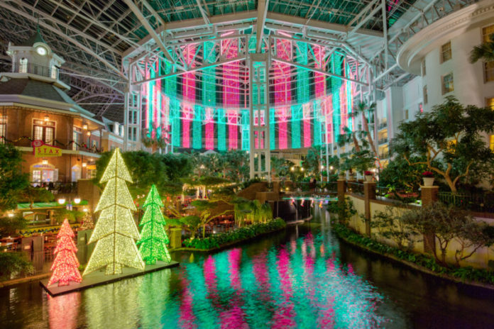 Delta-Atrium-at-Gaylord-Opryland-1