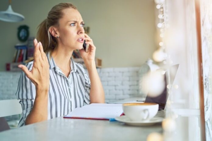 annoyed-woman-on-cell-phone annoyed-woman-on-cell-phone