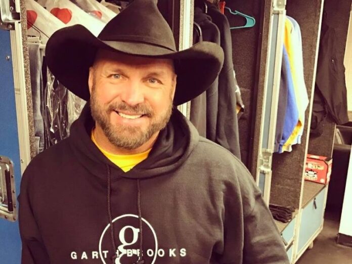 garth-brooks-e1589484680813