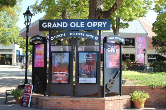 Grand-Ole-Opry-4-1