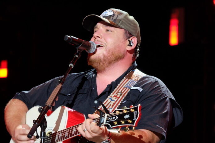 Luke-Combs-CMA-Fest-2022JPG