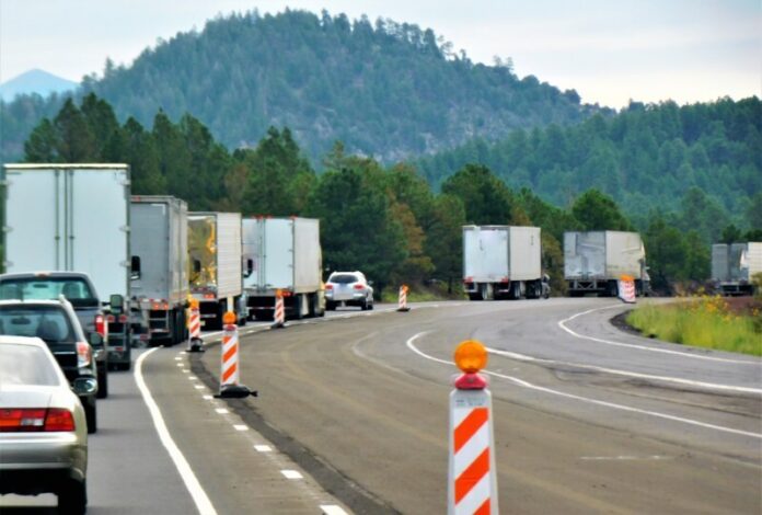 traffic-and-traffic-cones-2022-08-01-01-23-32-utc