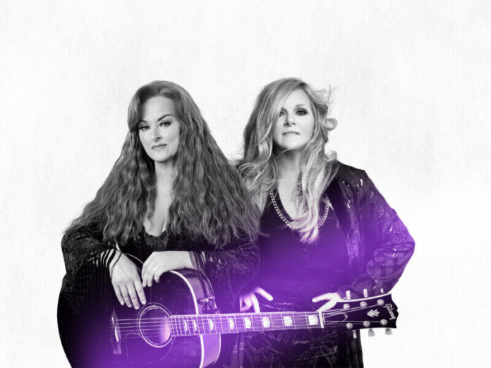Wynonna_TrishaYearwood-by-Russ-Harrington-e1696003524124-1