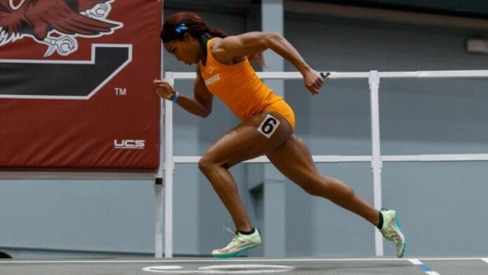 Sears-Delivers-World-Leading-200-Meter-Dash Photo by Cayce Smith / Tennessee Athletics