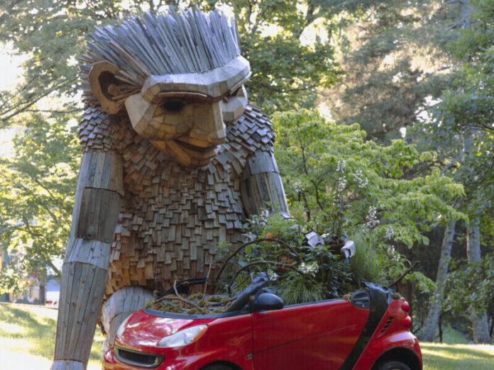 Trolls-at-Cheekwood-e1716919528295