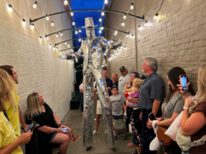 City-of-Springfield-Unveils-Enhanced-Historic-Alleyway