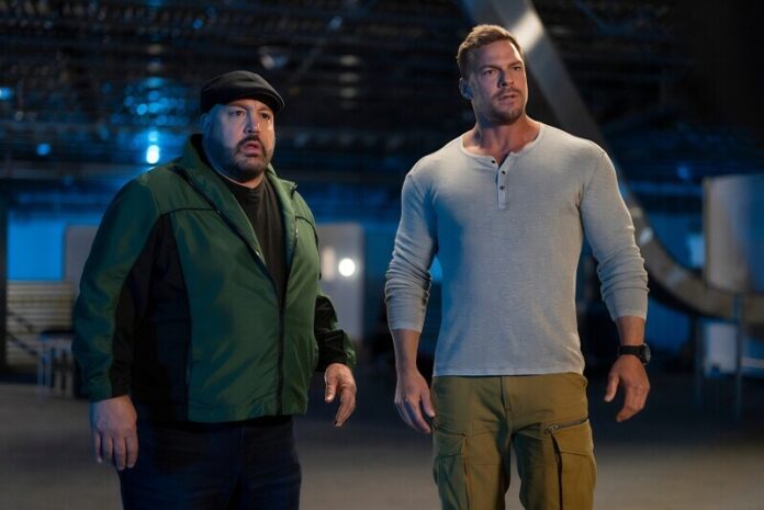Brian (Kevin James) and Jeff (Alan Ritchson) in PLAYDATE.