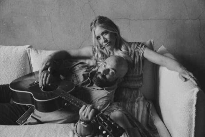 Drew-and-Ellie-Holcomb-2