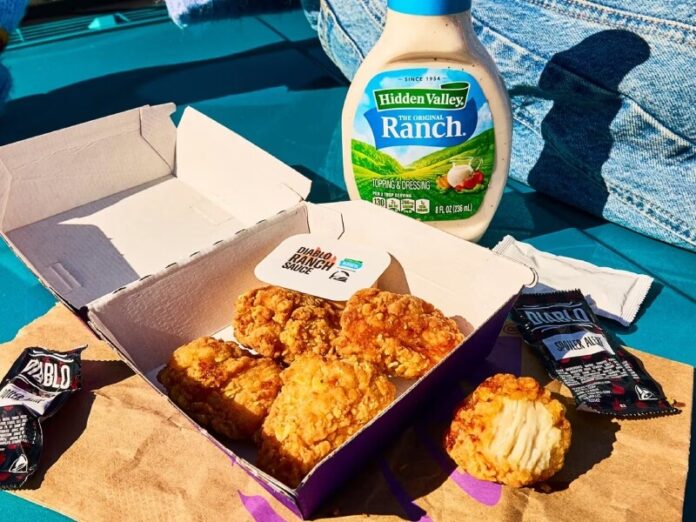 Taco Bell’s Crispy Chicken Nuggets with the new Hidden Valley Diablo Ranch Sauce Taco Bell’s Crispy Chicken Nuggets with the new Hidden Valley Diablo Ranch Sauce