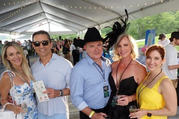 Bourbon and Bubbles Fest_1200051948962750_2587351028289736543_n