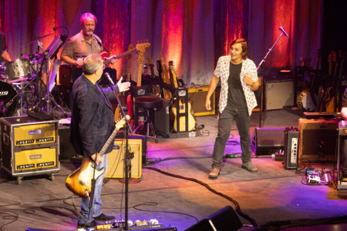 Vince Gill Charlie Worsham-3542