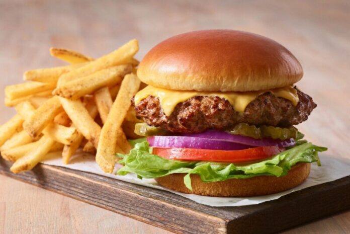 Applebees-National-Cheeseburger-Day-Classic-Burger-or-Classic-Cheeseburger Applebee’s Celebrates National Cheeseburger Day with One-Day $8.99 Burger & Fries Deal