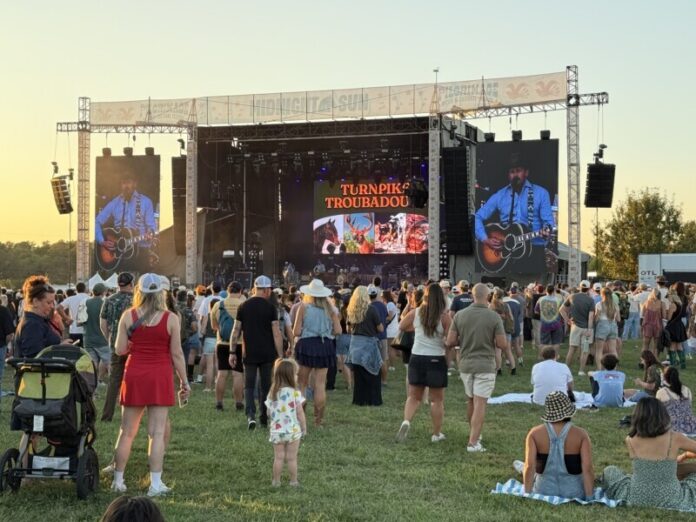 Pilgrimage-Turnpike-Troubadours_3727