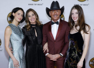 Tim McGraw, Paul Overstreet, and Stanley Brothers Inducted into Country Music Hall of Fame
