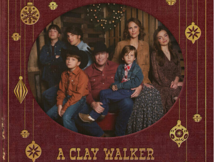 CW_FamilyChristmas_Vinyl_FrontOnly2
