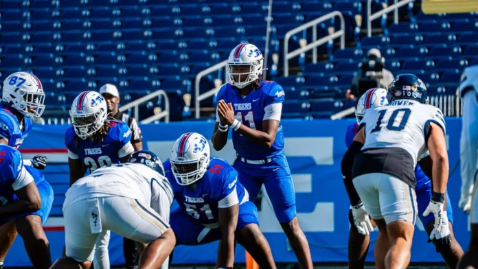 Football Falls to Charleston Southern 20-7 Football Falls to Charleston Southern 20-7